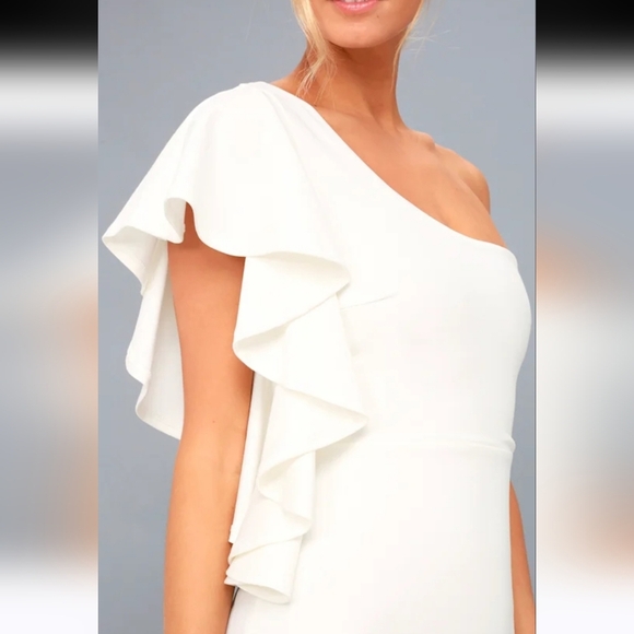 LULU'S Live my Life White One-Shoulder Bodycon Dress In White. Size Small NWT - Picture 2 of 16